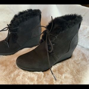 Ugg Jeovanna Sherpa Wedge Boots